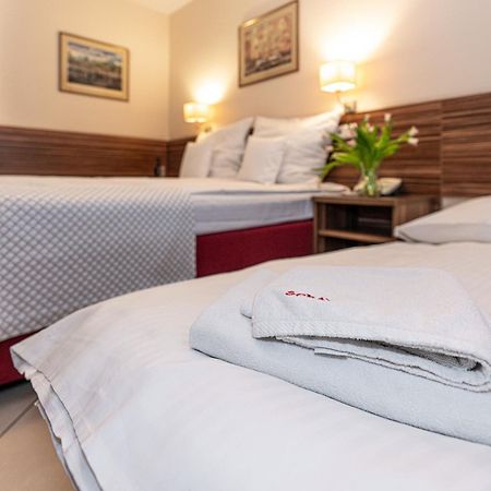 Hotel Soray Vělička Exteriér fotografie