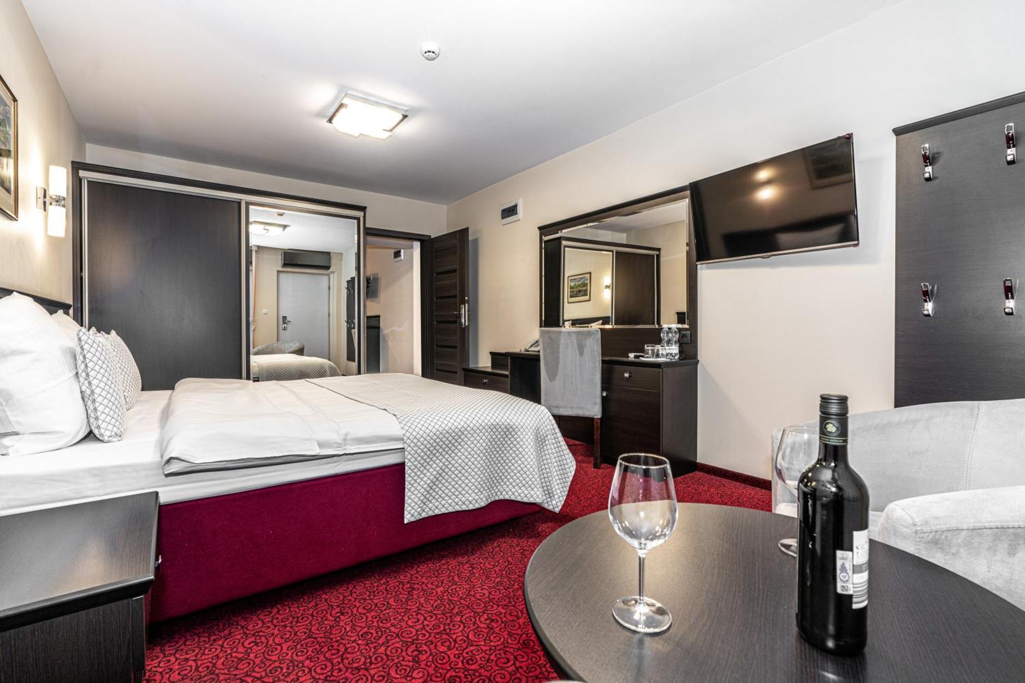 Hotel Soray Vělička Exteriér fotografie