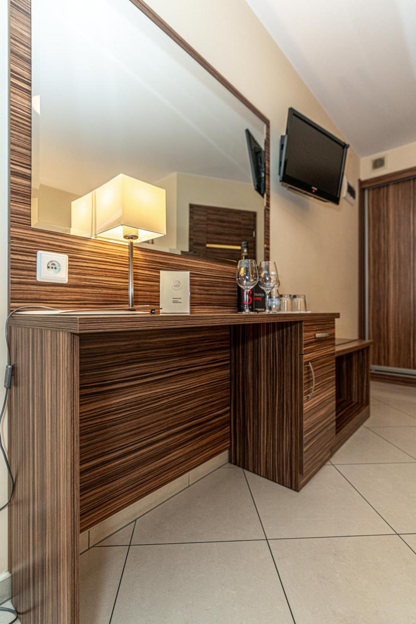 Hotel Soray Vělička Exteriér fotografie
